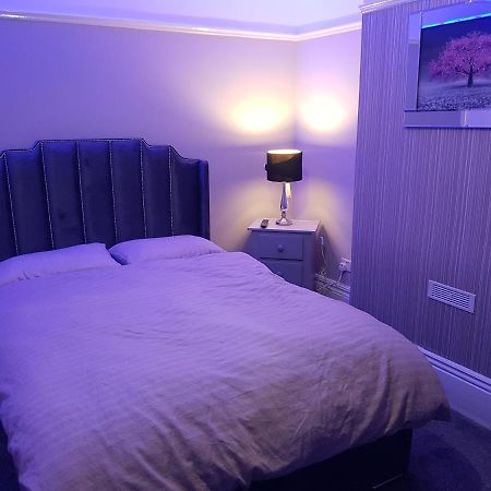 Highfields Living - All Rooms Ensuite- Free Wifi- Free Local Parking Sheffield Luaran gambar