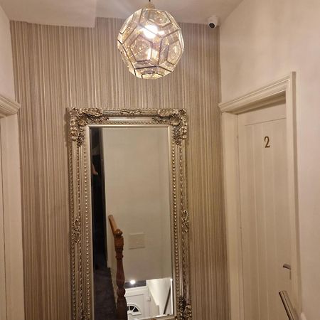 Highfields Living - All Rooms Ensuite- Free Wifi- Free Local Parking Sheffield Luaran gambar