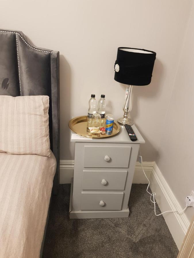 Highfields Living - All Rooms Ensuite- Free Wifi- Free Local Parking Sheffield Luaran gambar