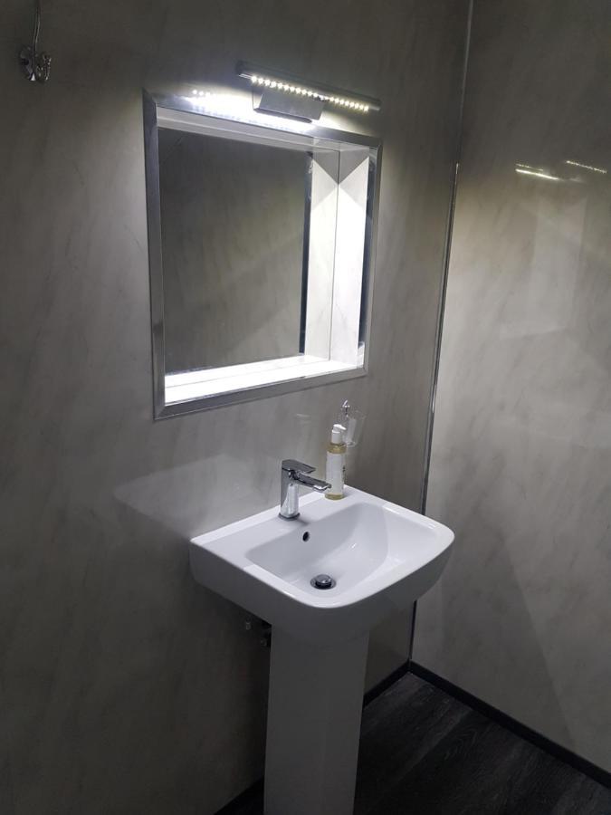 Highfields Living - All Rooms Ensuite- Free Wifi- Free Local Parking Sheffield Luaran gambar