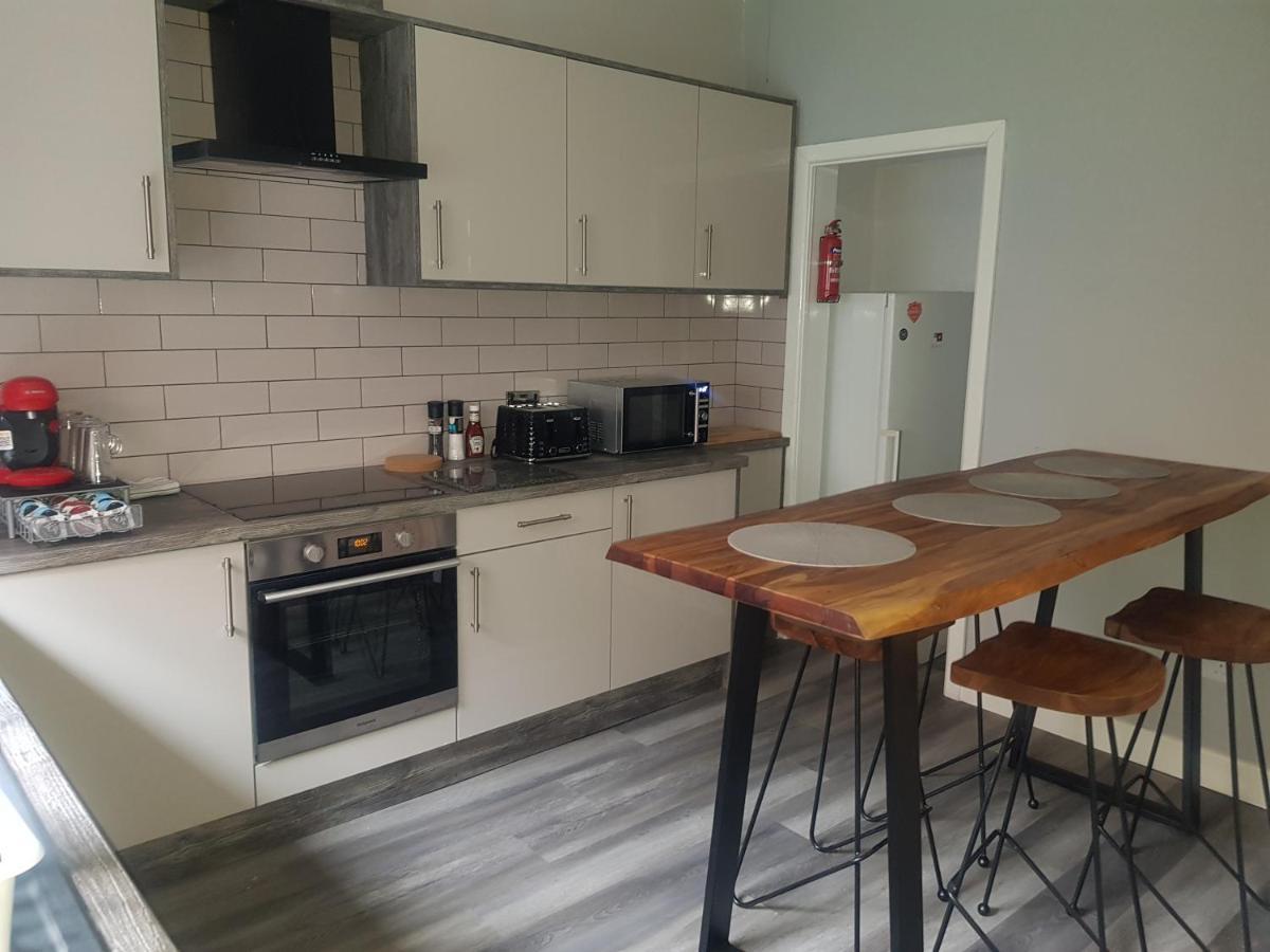 Highfields Living - All Rooms Ensuite- Free Wifi- Free Local Parking Sheffield Luaran gambar