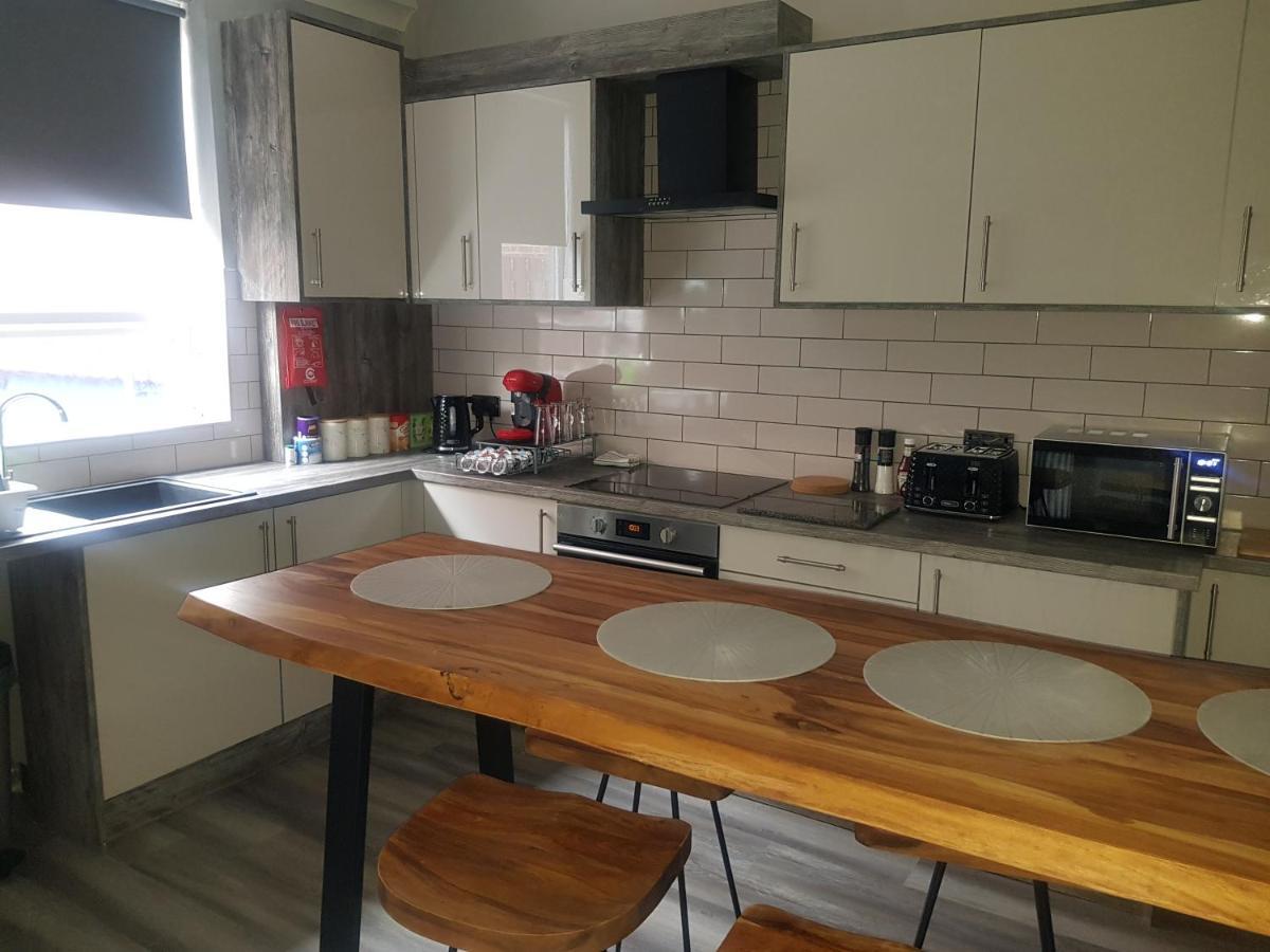 Highfields Living - All Rooms Ensuite- Free Wifi- Free Local Parking Sheffield Luaran gambar
