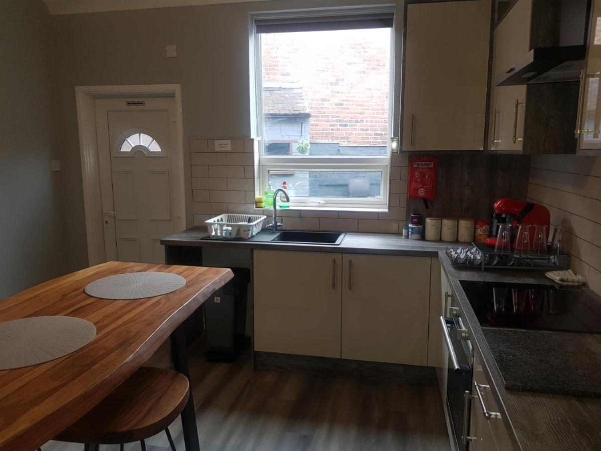 Highfields Living - All Rooms Ensuite- Free Wifi- Free Local Parking Sheffield Luaran gambar